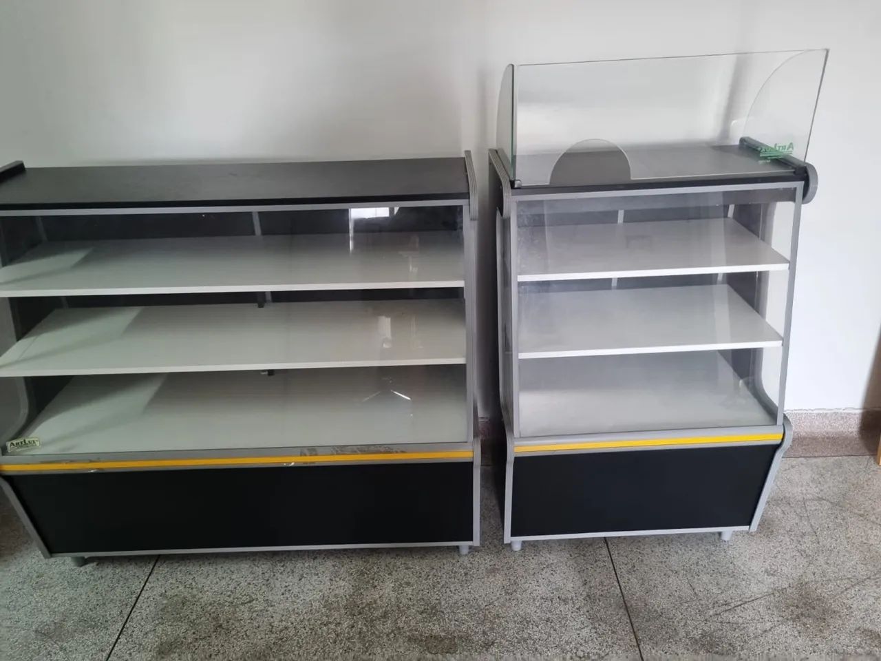 Balcão expositor sem refrigeração 