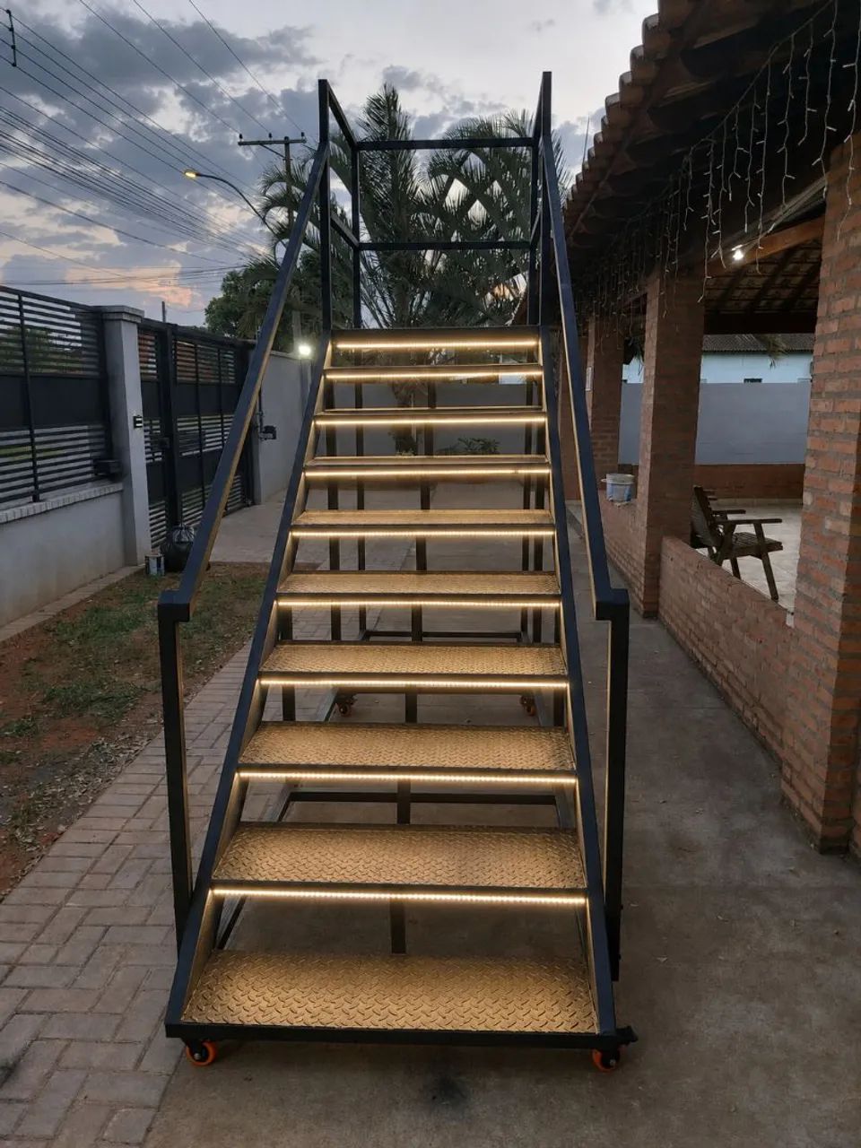 Escada Plataforma  - Foto 4