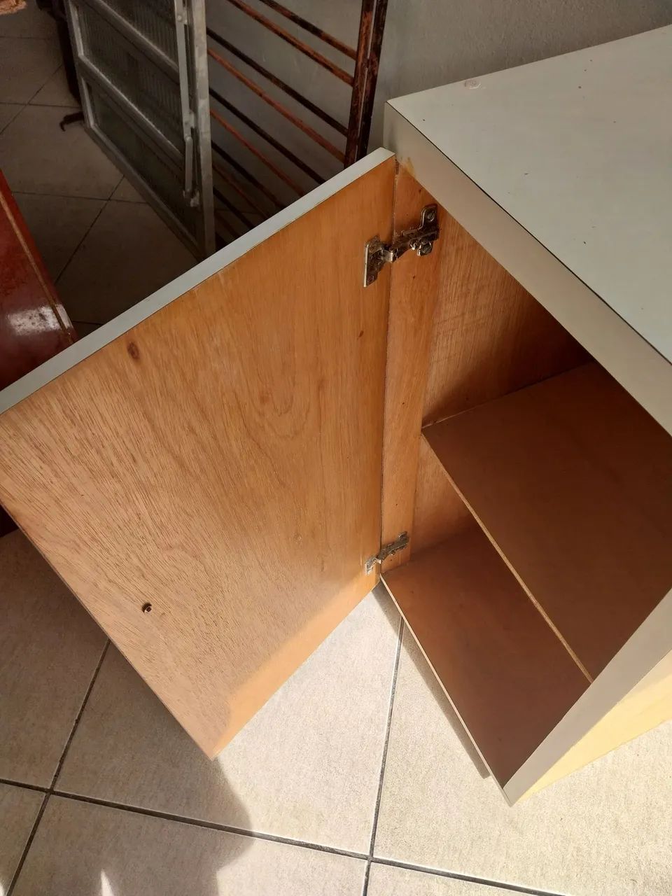  vendo armário de cozinha   madeira maciça  - Foto 2