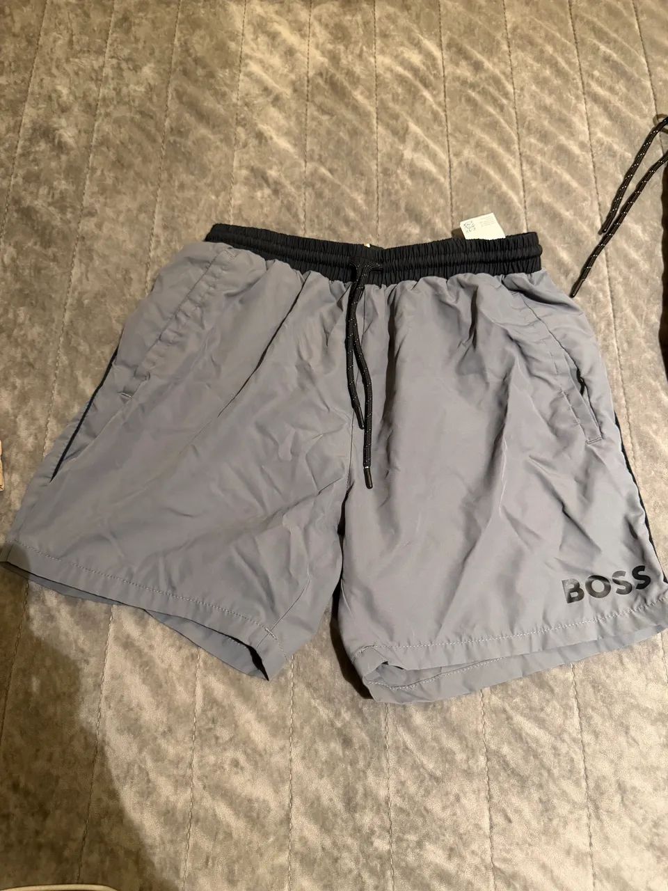 SHORT ORIGINAL DA HUGO BOSS CINZA TAMANHO M
