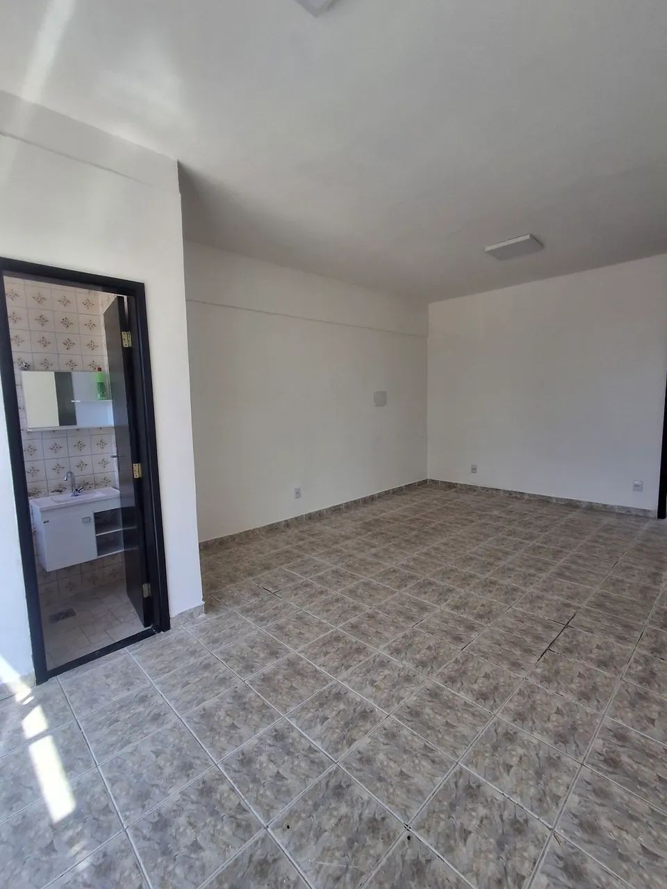 Sala comercial - Ceilândia Centro! Próximo ao fórum e ao cartório!  - Foto 4