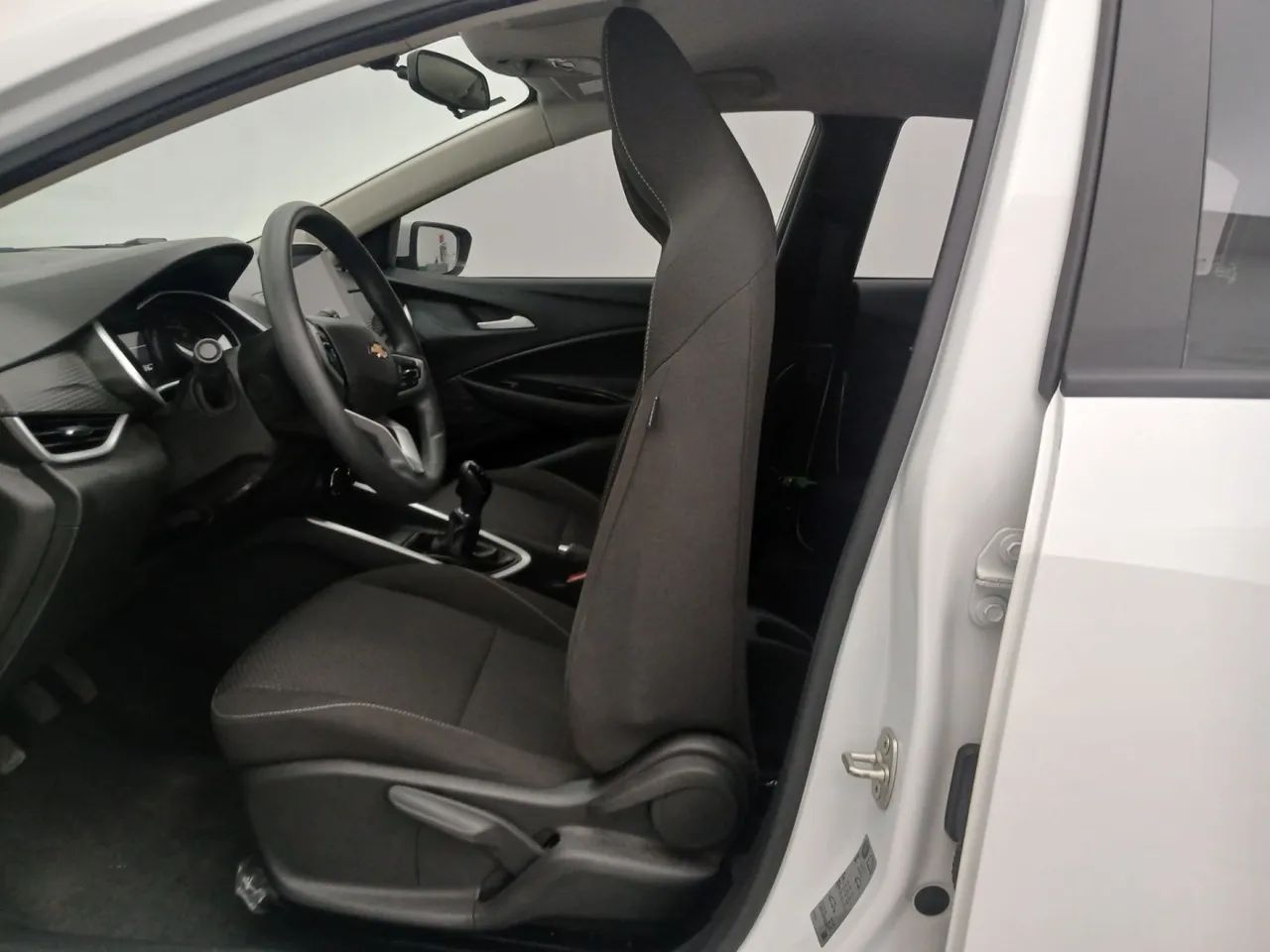 Chevrolet Onix Hatch LT 1.0 12V TB Flex Mec. 4P, foto 16 de 18