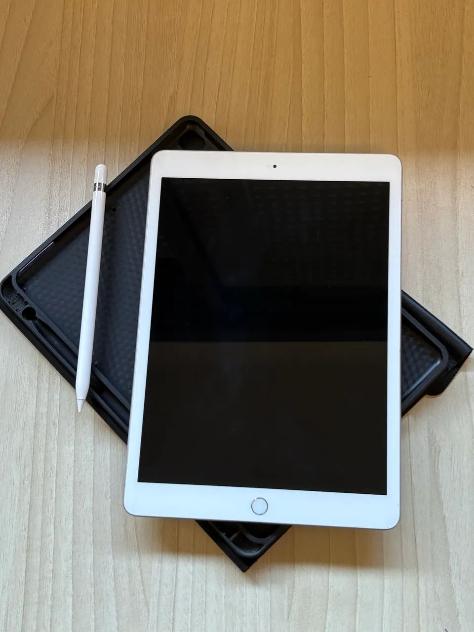 IPAD 8th geração 128GB + Apple pencil 1 geração 