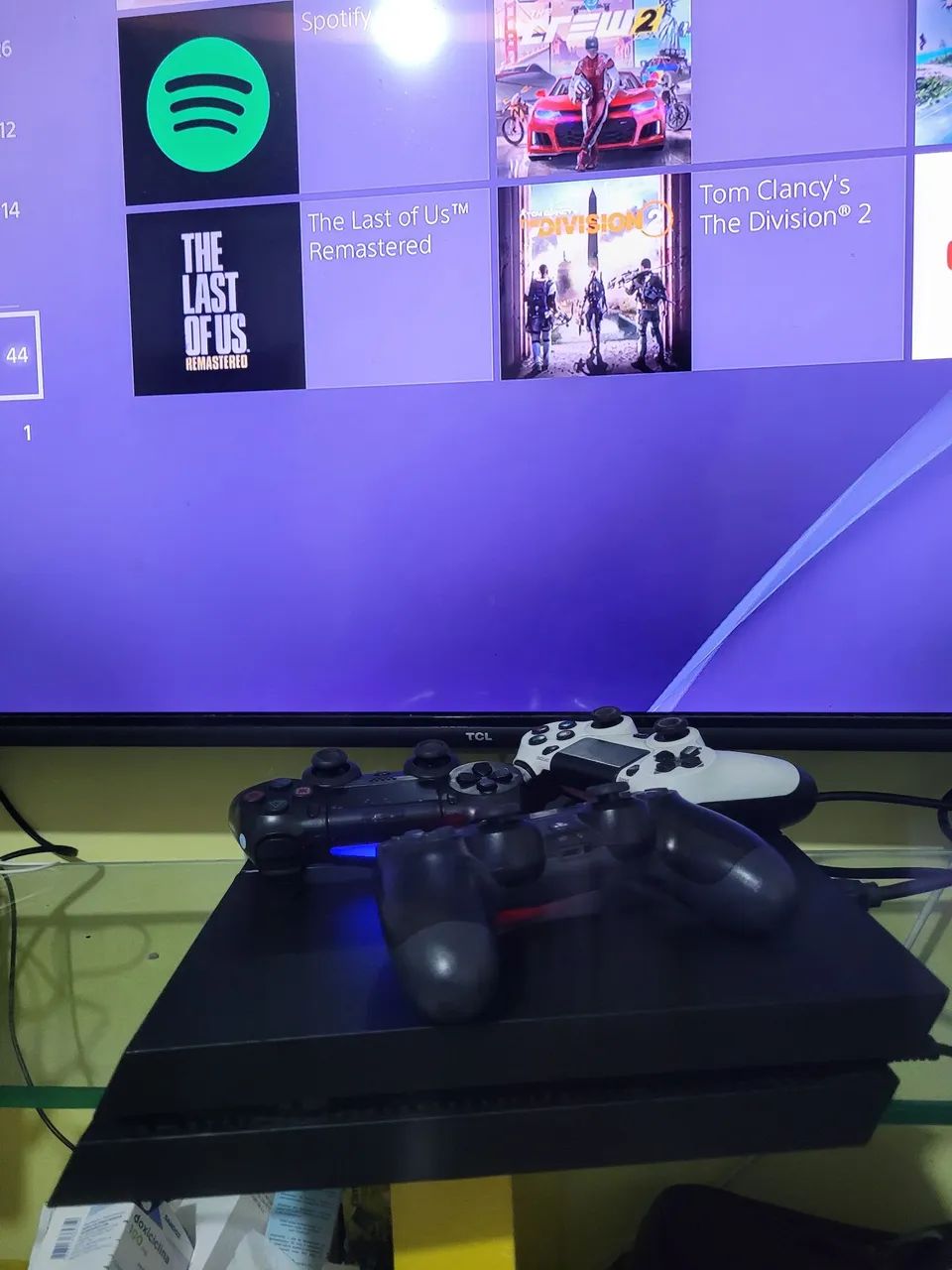 PS4 fat 1TB completo 3 controles - Foto 2