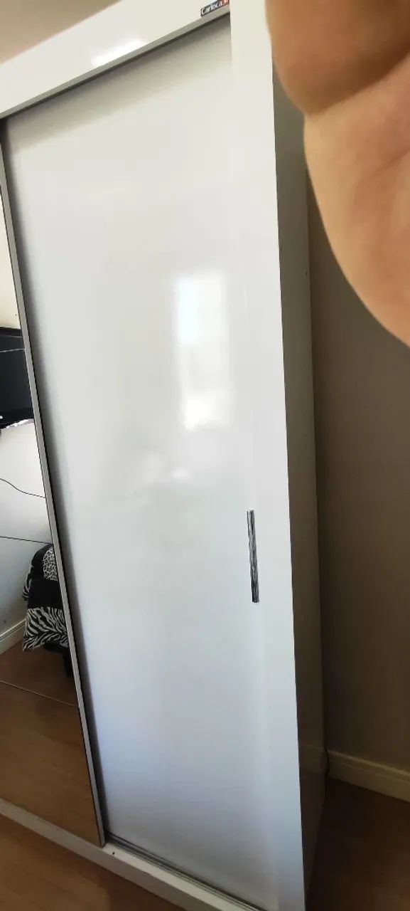 Guarda roupa 3 portas correr com espelho usado  - Foto 4