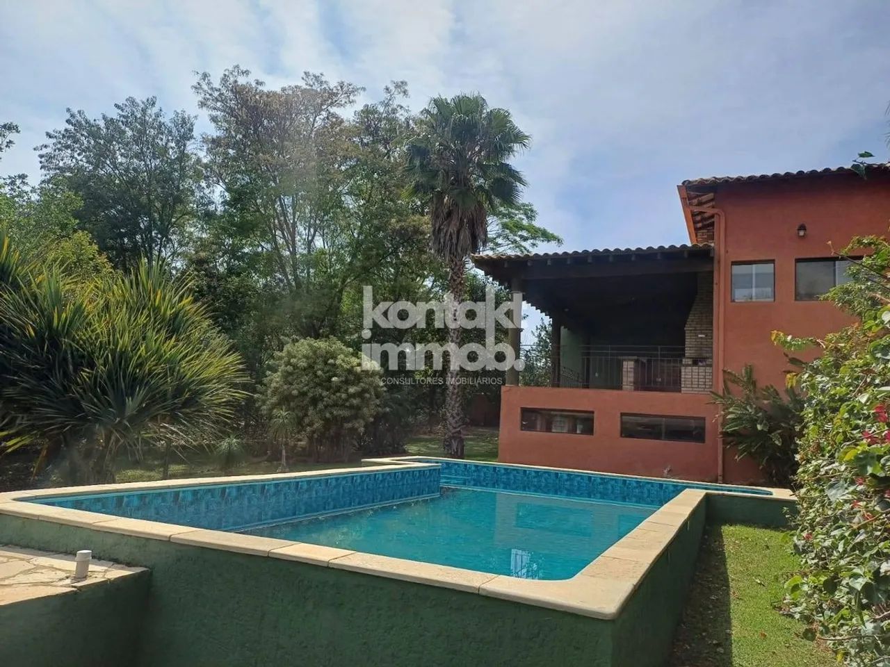 Casa de condomínio - Sobrado com 3 quartos - Araçoiaba da Serra