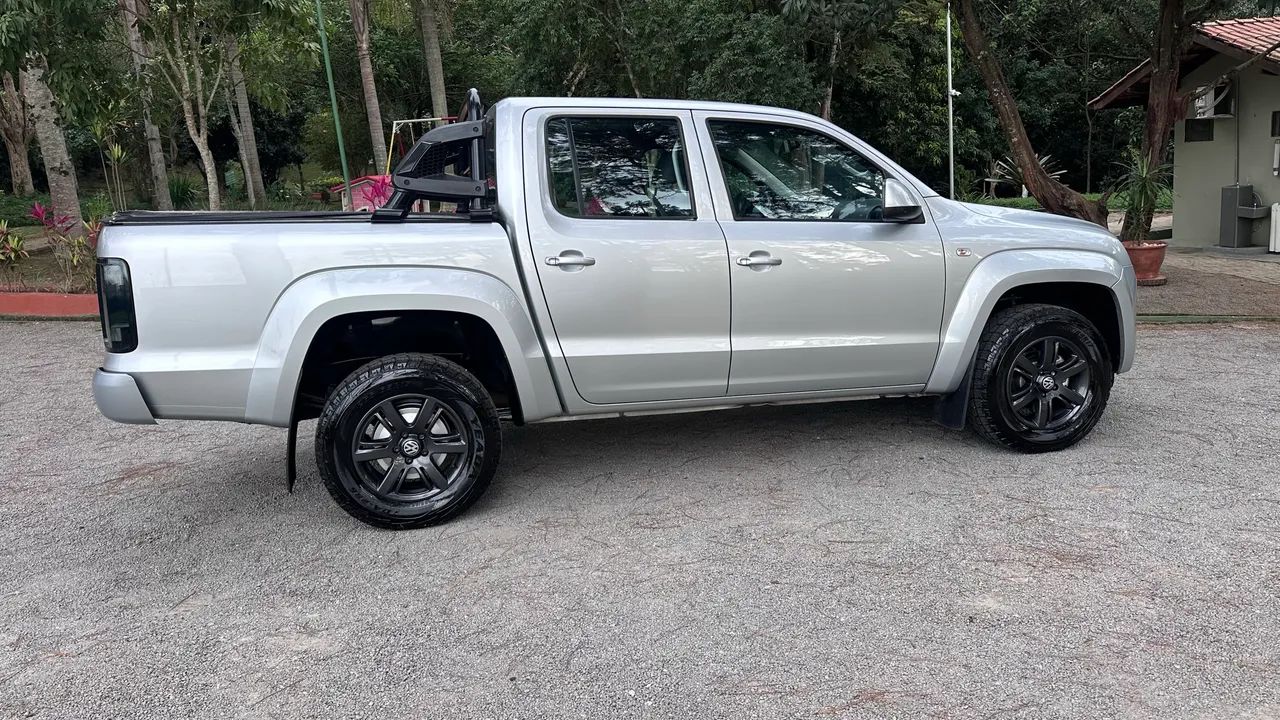 Volkswagen Amarok Trendline CD 2.0 TDI 4X4 Dies AUT 2015 - Foto 6
