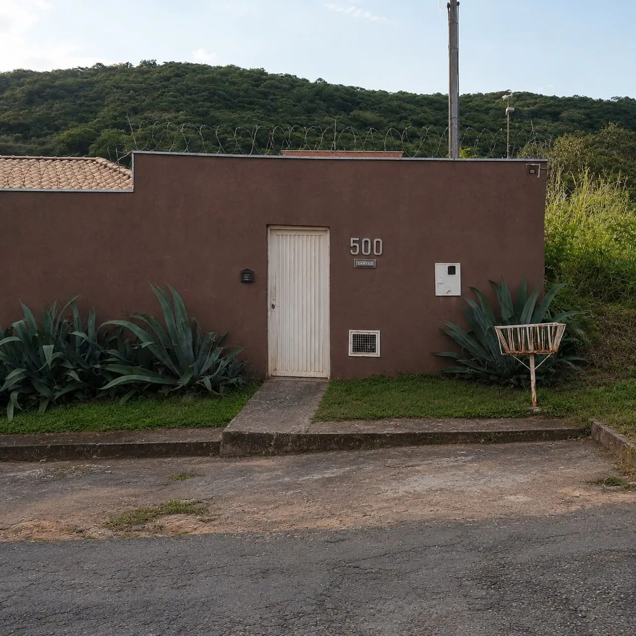 Alugo casa no Ibituruna 