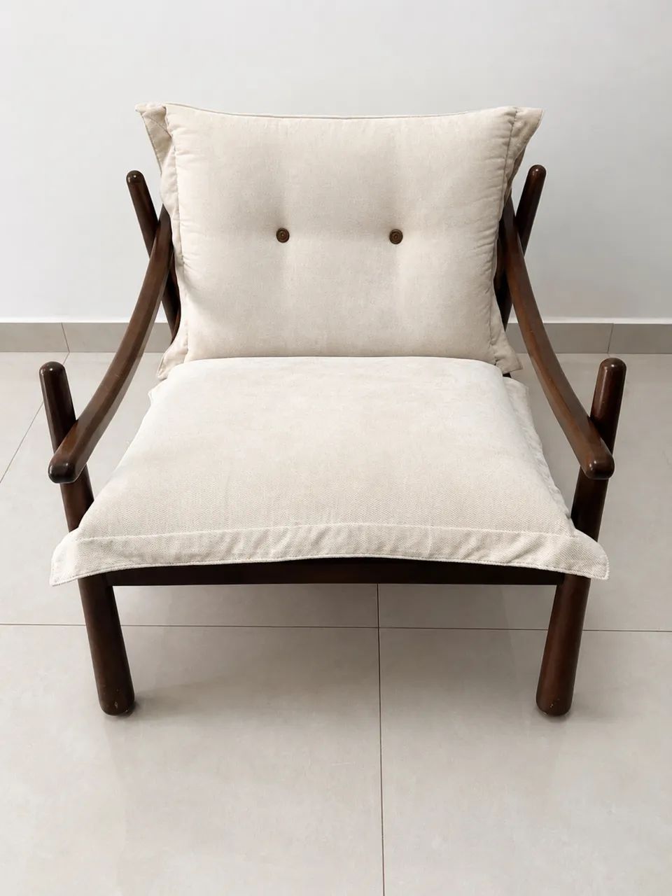 Poltrona Individual Assinada por Designer