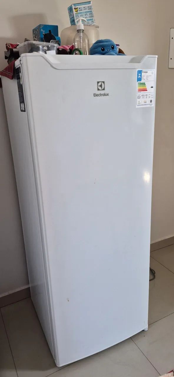 GELADEIRA NOVA