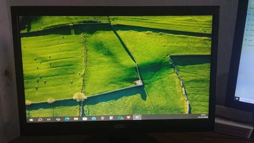 Monitor 18.5 polegadas AOC VGA conservado!! - Foto 2