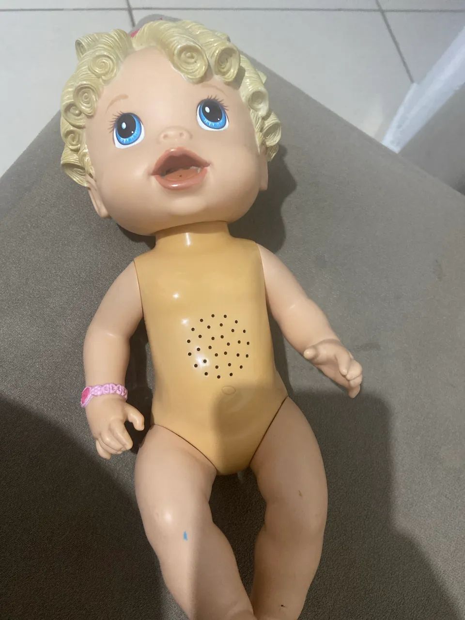 Boneca linda baby Alive 