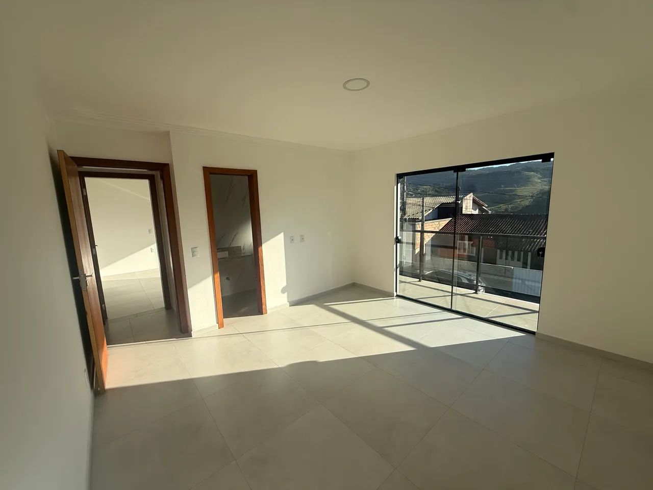 Vende casa de auto padrão por preço a baixo de mercado  - Foto 4