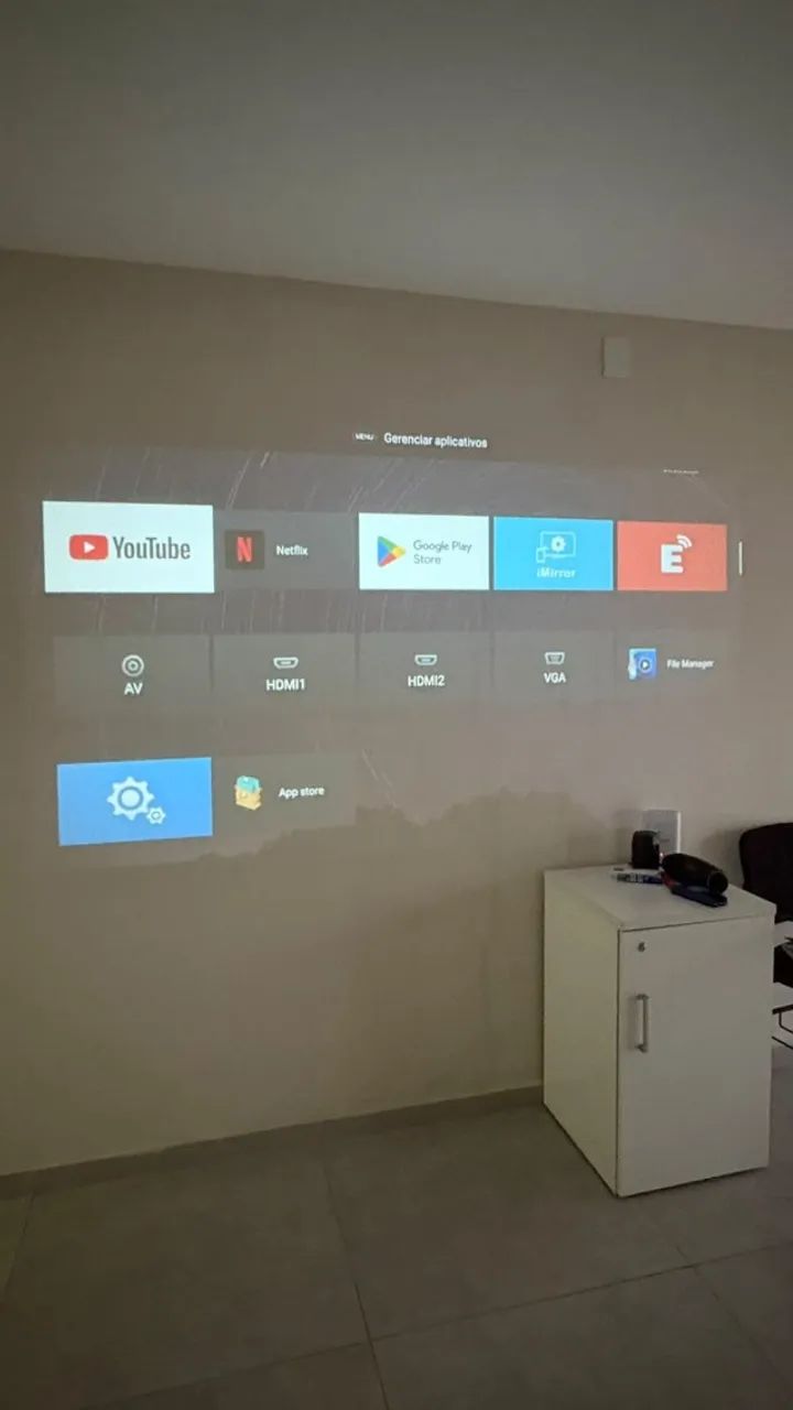 Retro Projetor Data Show Multimídia Tela 4k Cor Branco Bivolt + NF - Foto 4