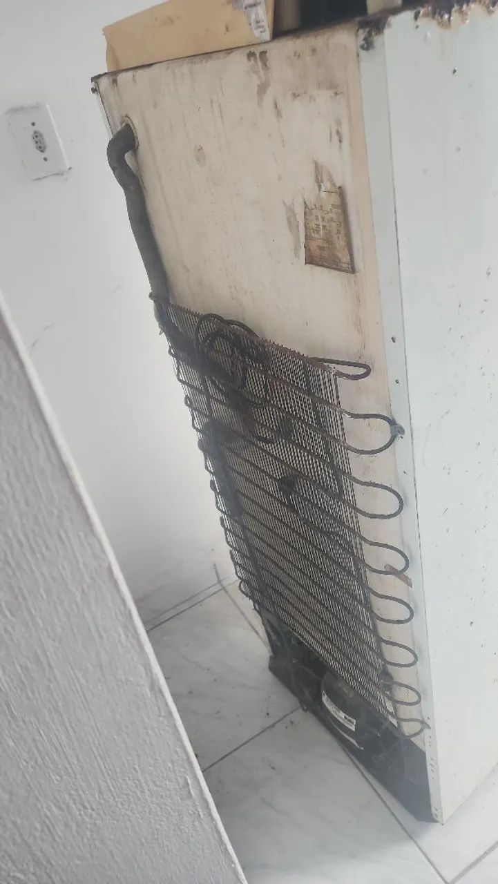 Geladeira usado pra vender e trocar - Foto 3