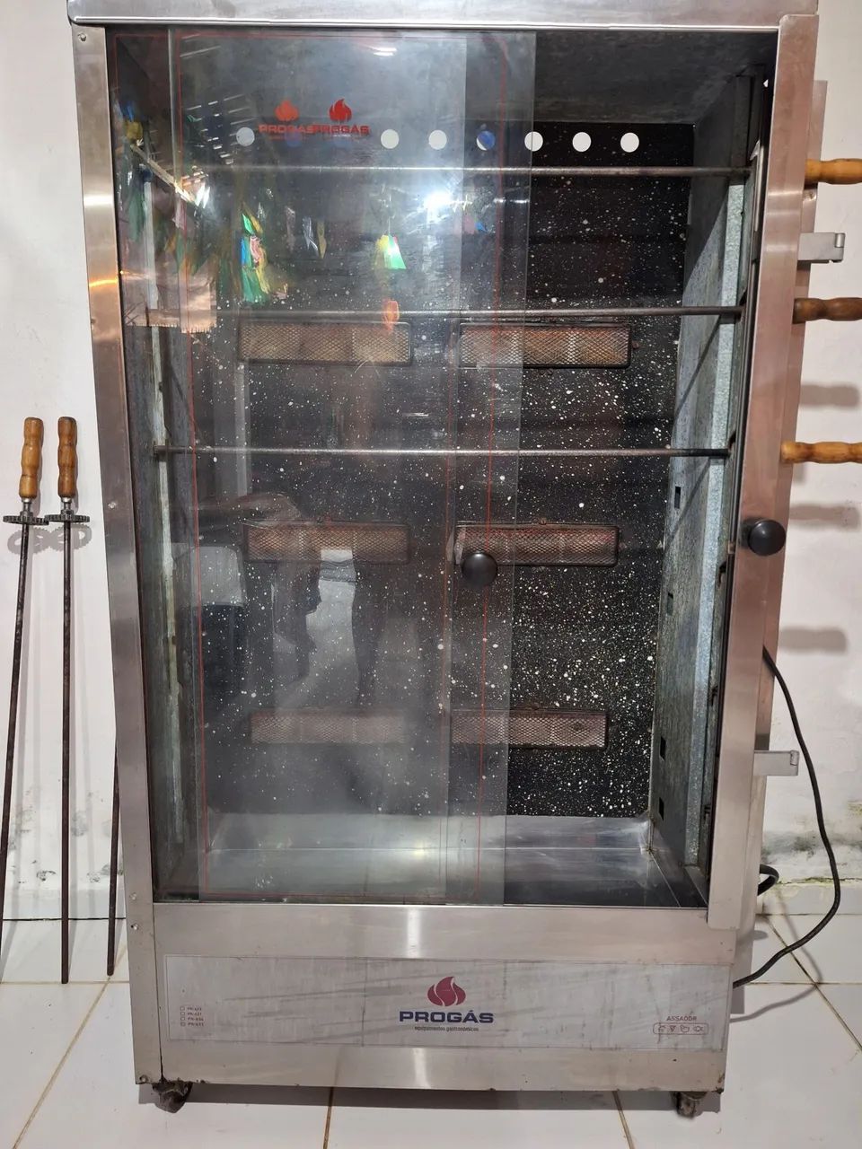 Vendo uma máquina de galeto em estado de nova - Foto 3