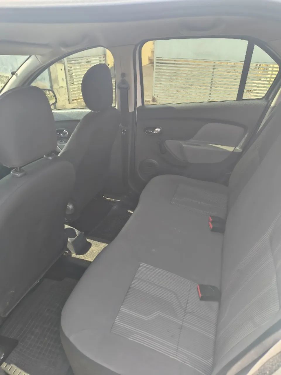 Renault Logan Expression Hi-flex 1.6 8V 4P 2016
