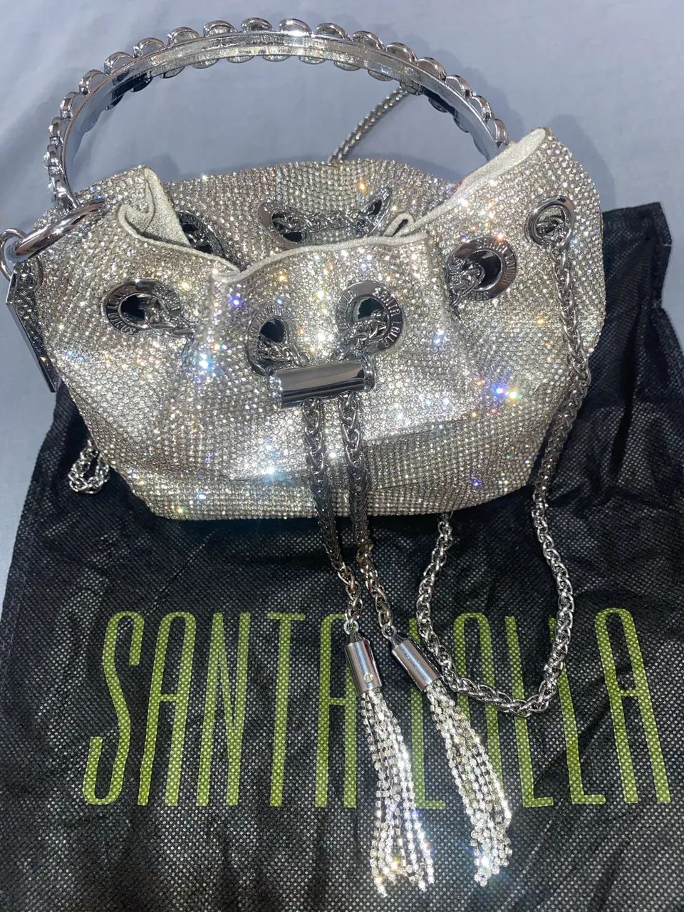 Bolsa Santa Lolla prateada - Foto 4
