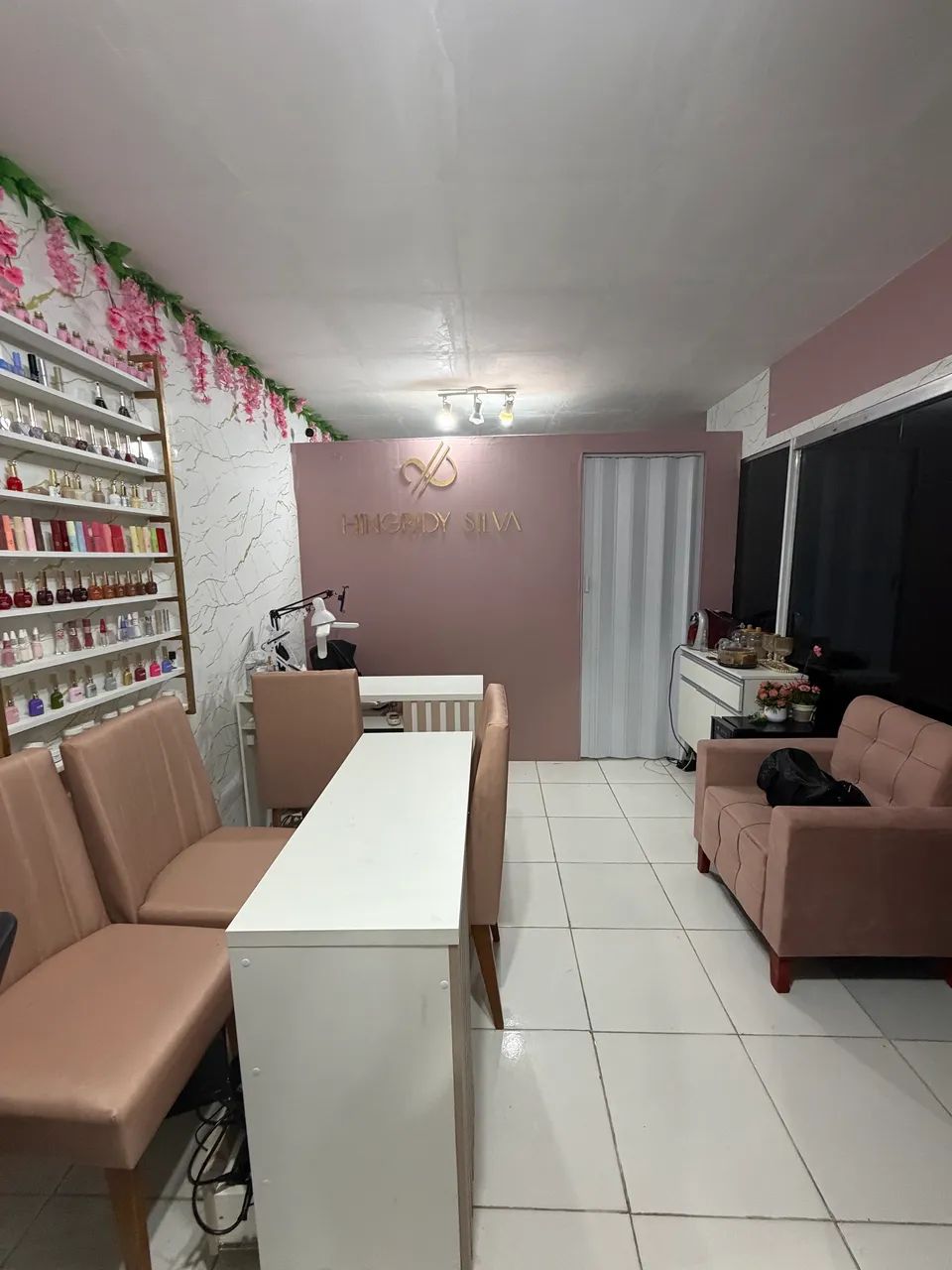 Vendo material de salão  todo perfeito( espaço é alugado )  - Foto 2