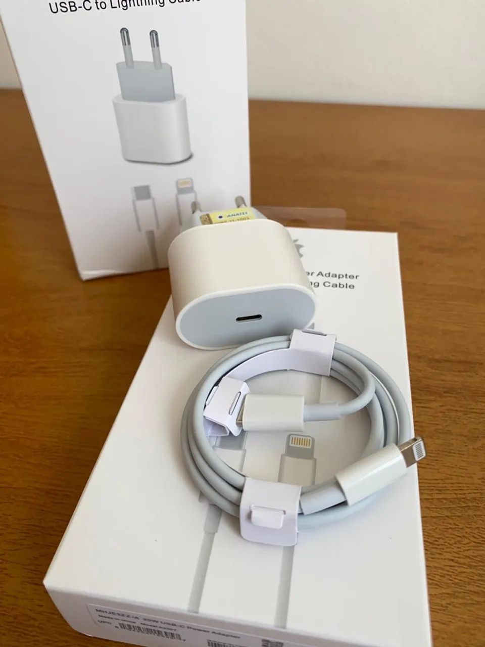 Fonte 20W USB-C + Cabo Lightning para iPhone - Foto 2