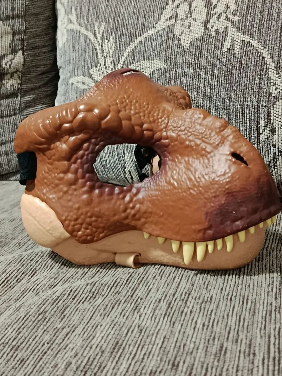 Máscara de dinossauro  - Foto 5