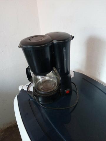 Vendo Cafeteira usada AMVOX - Foto 3