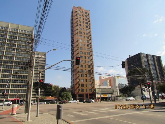 Sala Comercial no Centro Cívico - Locação