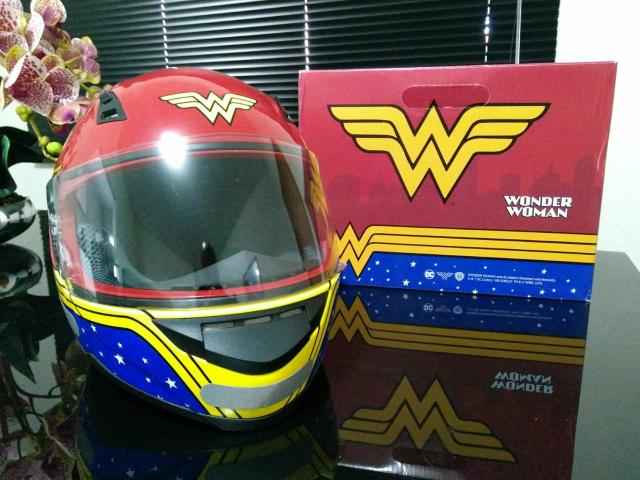 Capacete Mulher Maravilha - Norisk