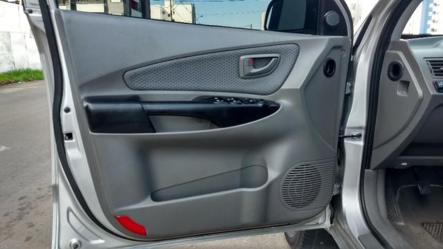 Vendo Hyundai Tucson manual com GNV - Foto 12