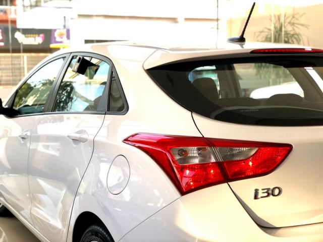 HYUNDAI I30 1.8 MPI 16V GASOLINA 4P AUTOMATICO - Foto 10