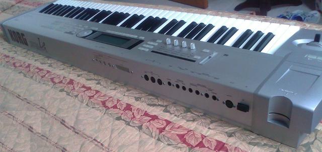 Teclado Korg Triton LE 76 Workstation em Estado de NOVO - Foto 3