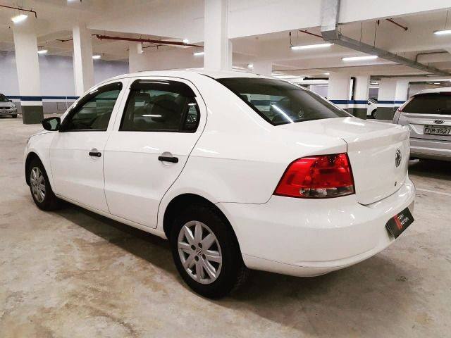 A - Volkswagen Voyage 1.6 - Flex - 2012 - Foto 4