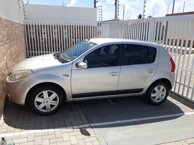 Vendo sandero top!!!