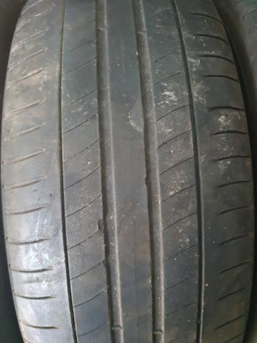 Pneus 205/55/16 marca Michelin - Foto 2