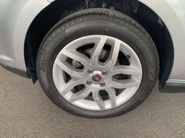 Grand Siena Essence 1.6 16V Flex Dualogic - Foto 10