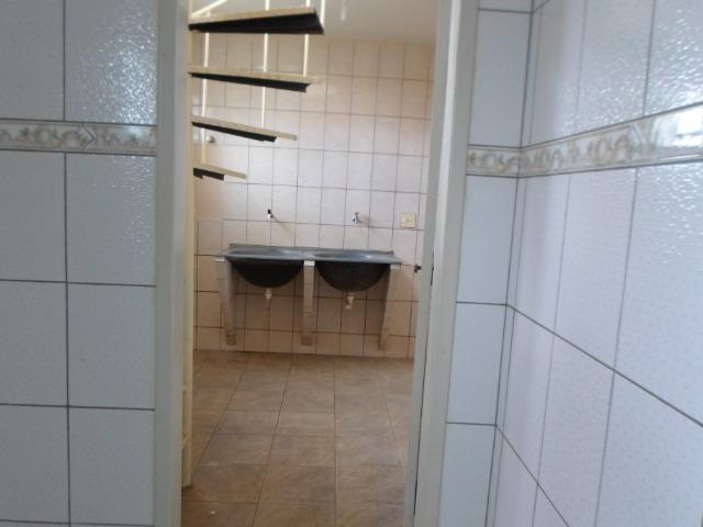 Alugo excelente sobrado 3 quartos condominio Jardim Champagnat - Foto 9