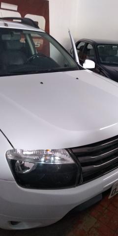Duster por 38.800 automático