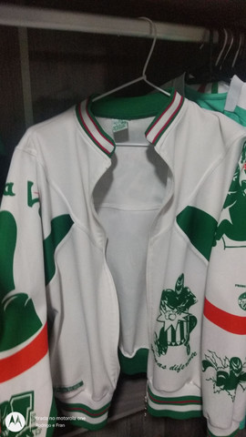 jaqueta mancha verde