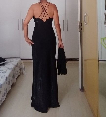 Vestido de festa preto, com echarpe - Foto 5