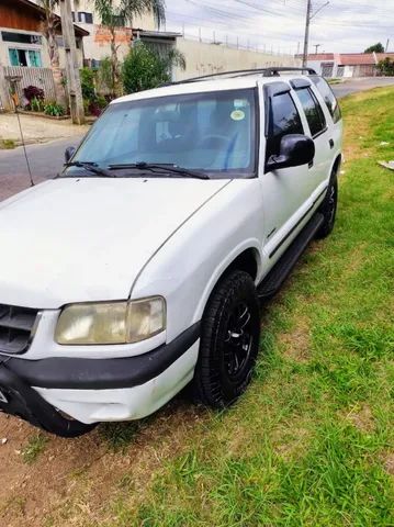 CHEVROLET - BLAZER - 2000/2000 - Prata - R$ 39.900,00 - Presence