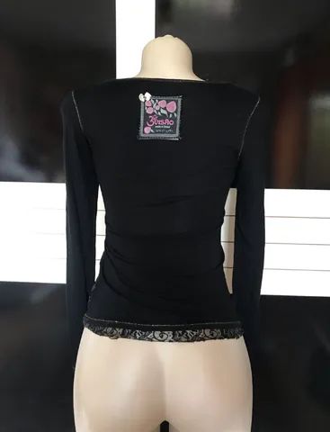Blusa Preta com vários detalhes - Foto 2