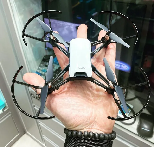 DRONE DJI TELLO