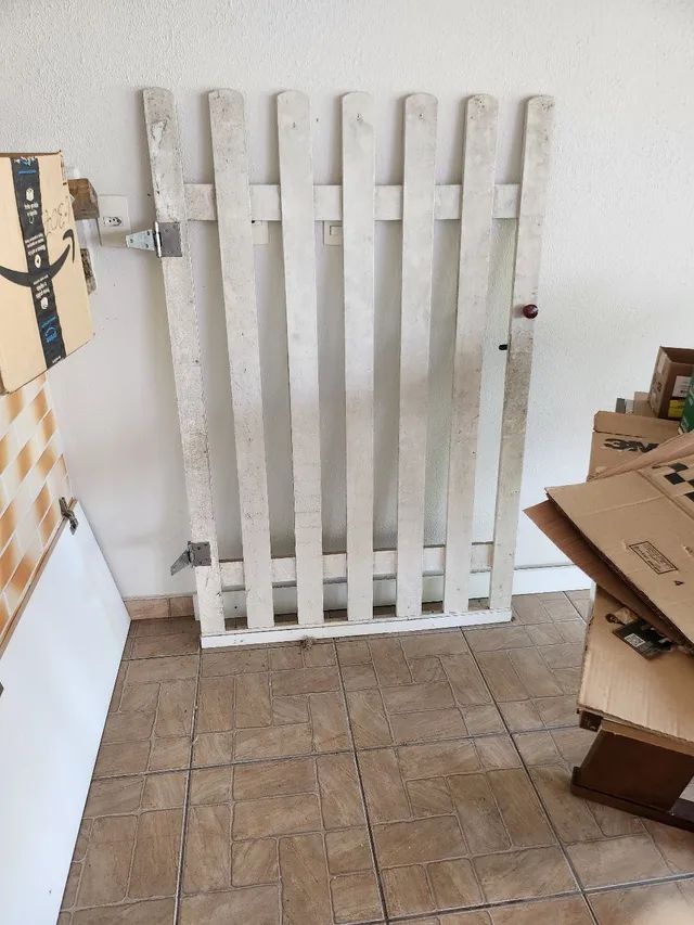 Vendo portão de madeira 