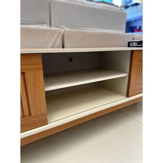 Rack king 2 portas ripadas off white / cedro - ENTREGA HOJE !!!  - Foto 2