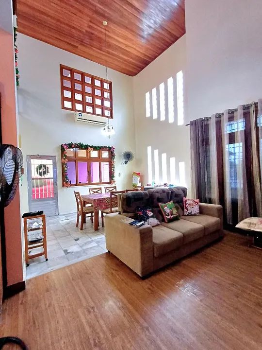 Duplex no Japiim, Prox. Seduc e DB. 263m² const., 4qts/1ste e 2 semi, 6 vgs e Piscina - Foto 2