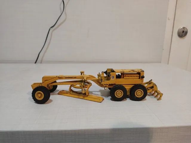 Mini Motoniveladora Caterpillar 140b Arpra 1/50 (restauro) - Hobbies e  coleções - Centro, Juiz de Fora 1269133270 | OLX