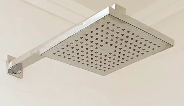 Vende-se Chuveiro Quadrado Cromado