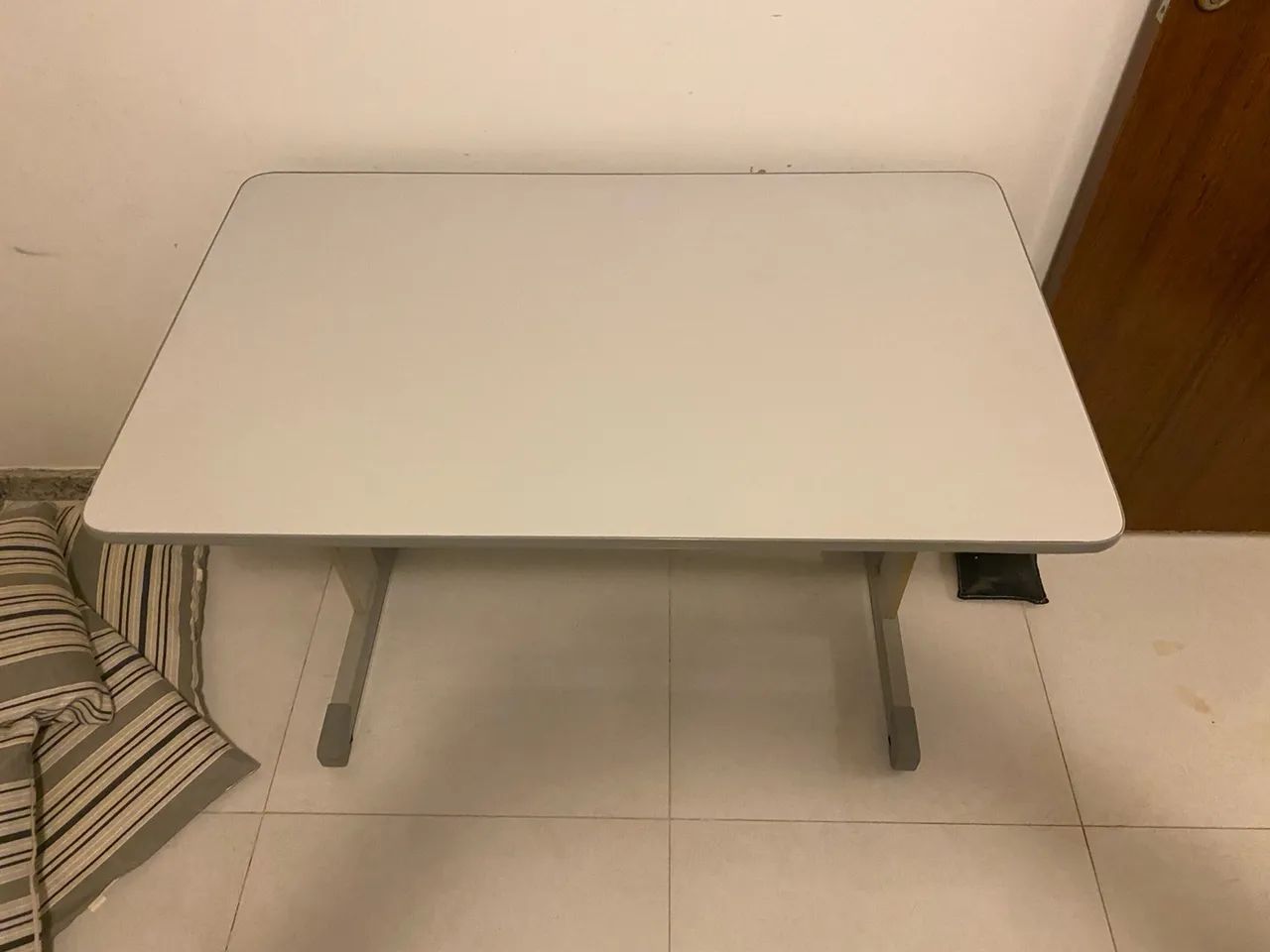 Birô / escrivania em excelente estado de conservação. - Foto 4