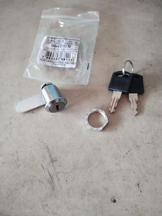 Fechadura para porta de aço armário e gaveta  - Foto 2
