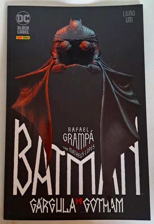 HQ Gibi DC Batman - Gárgula de Gotham